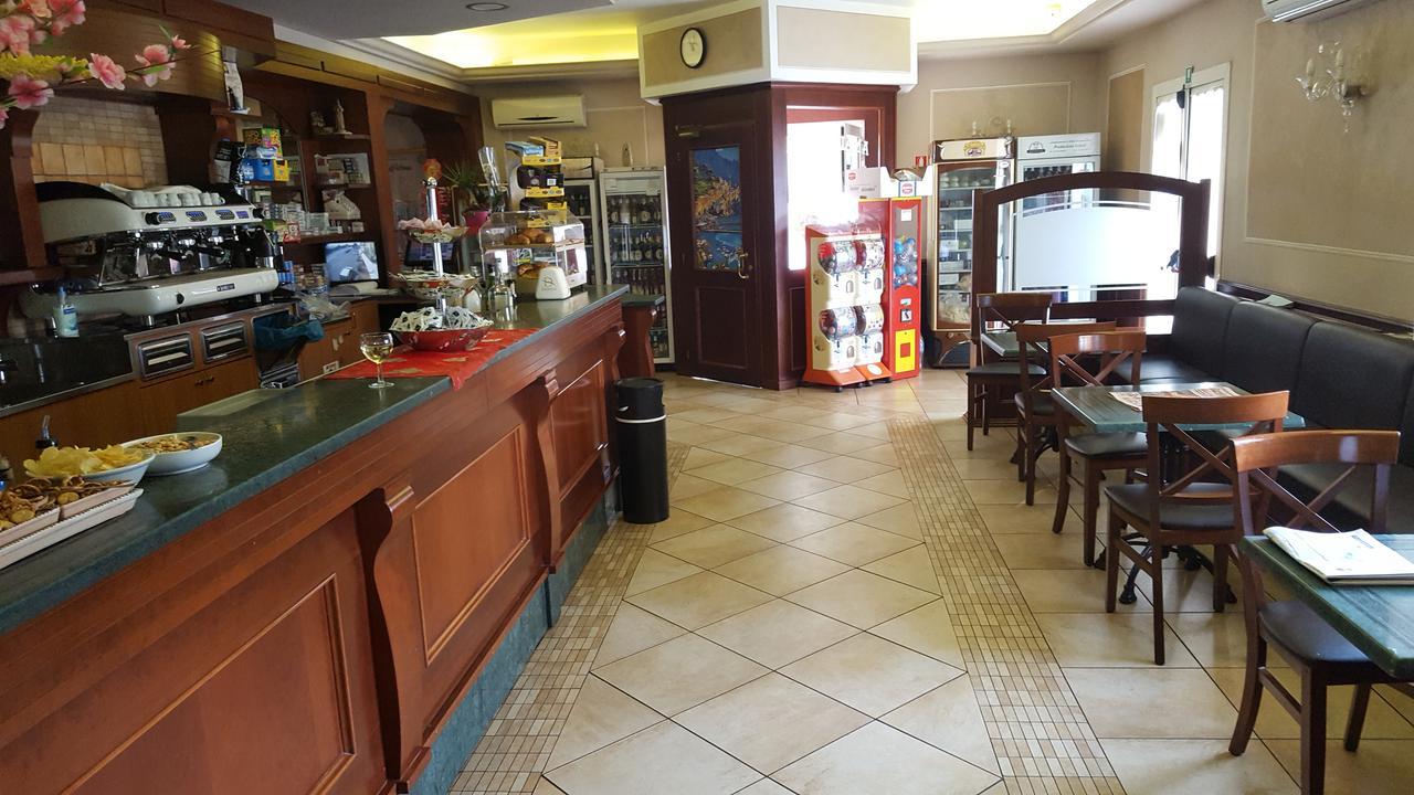 Hotel Ristorante Amalfitana Dello Dış mekan fotoğraf